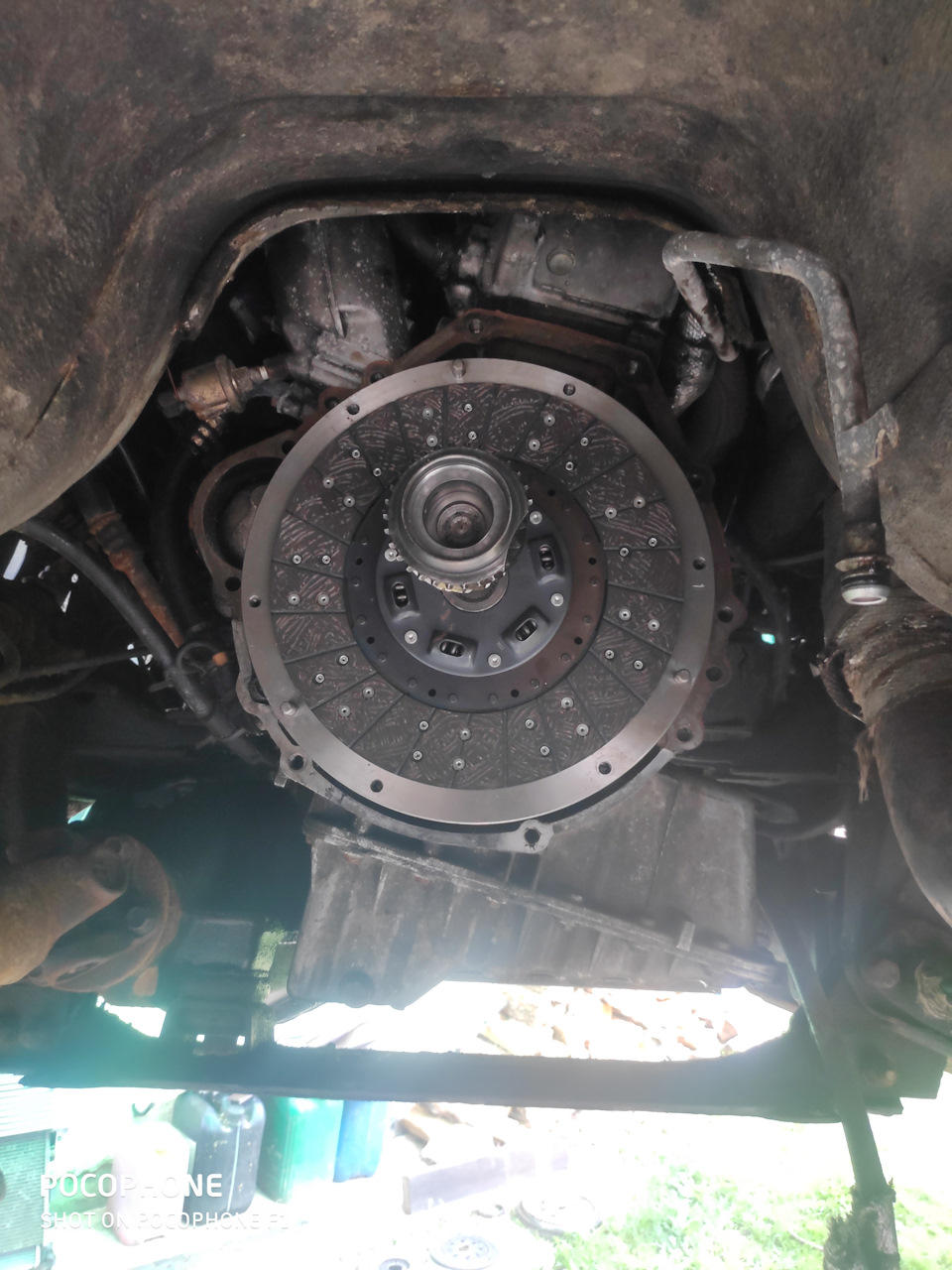 На машине — SsangYong Musso Sports