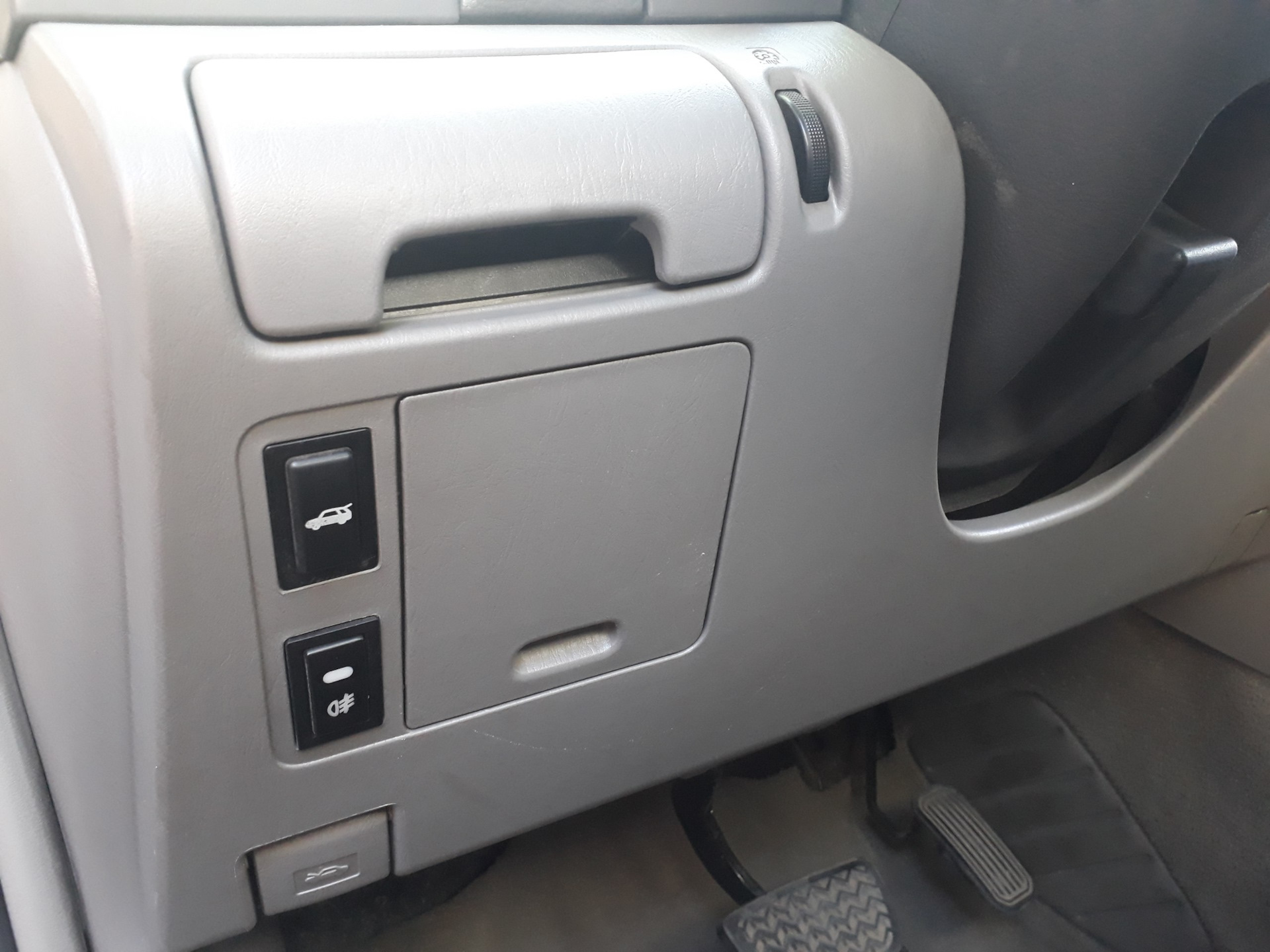 Кнопка открывания багажника камри 30 — Toyota Camry (XV30), 3 л, 2004 ...