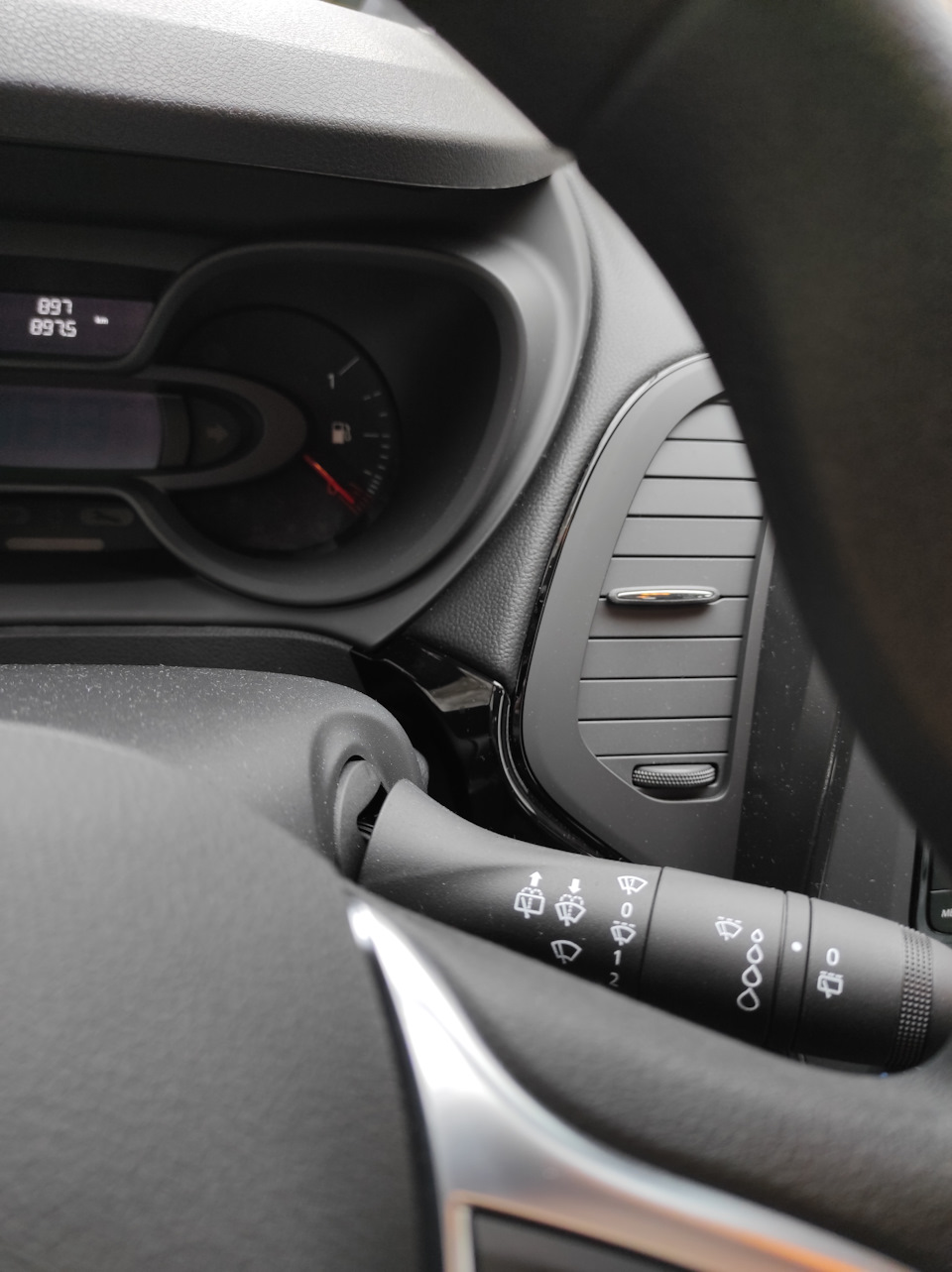 SKv45VKfZ1O5Ouk80cb9FY8enkA 960 кнопка каптур на телефоне