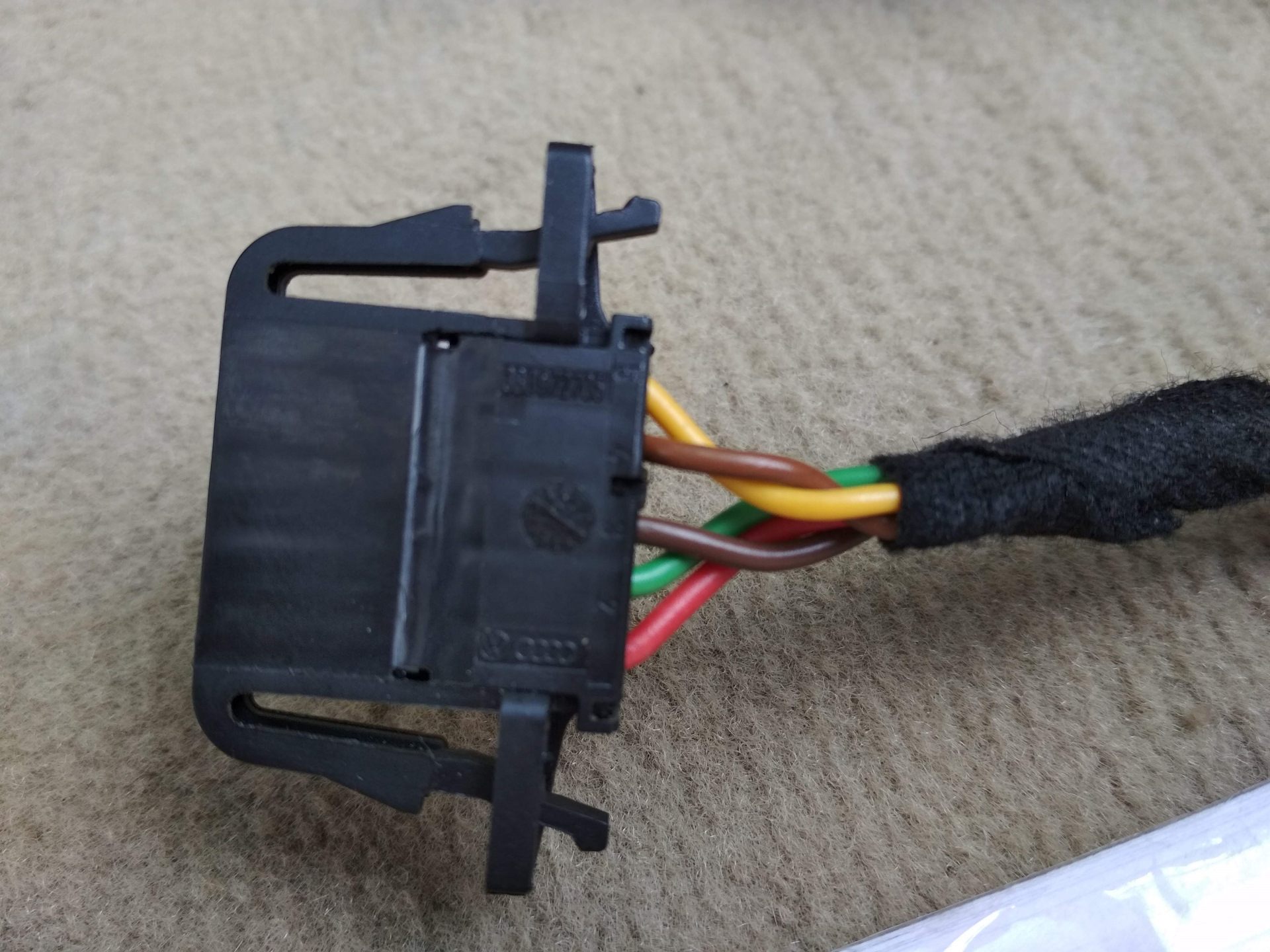 Электробагажник — установлен — PR-PGA — Audi A6 Avant (C6), 3 л, 2005 ...