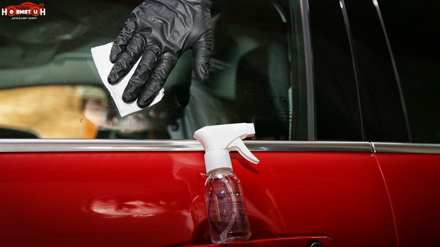 Антидождь обеспечит хороший обзор в дождливую или снежную погоду ...