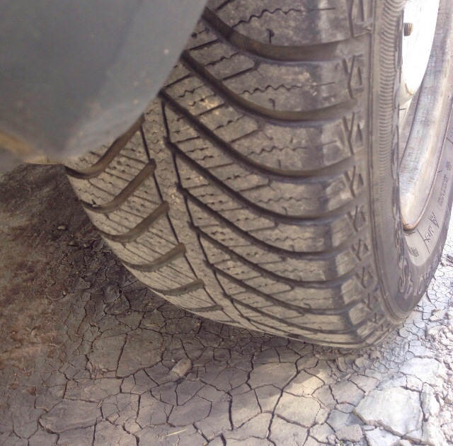 Барыгопост! Два колеса Гудиер р15 185/65 на штампованных дисках ...