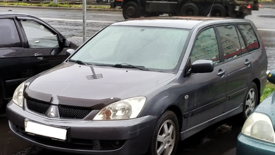 Клинит правый передний суппорт — Mitsubishi Lancer IX, 1,6 л, 2007 года ...