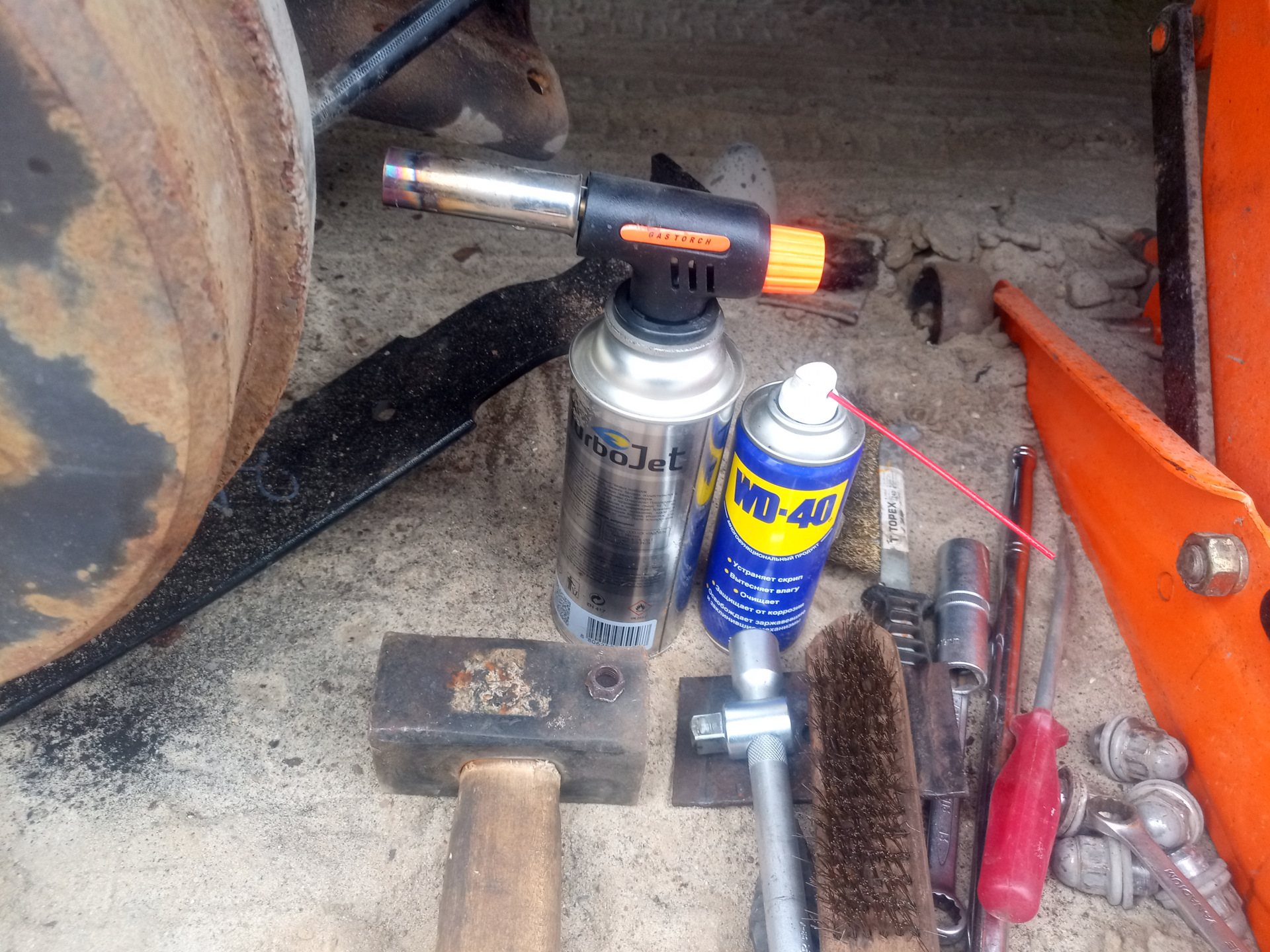 Замена 2го листа рессоры — Mitsubishi L200 (4G), 2,5 л, 2007 года ...