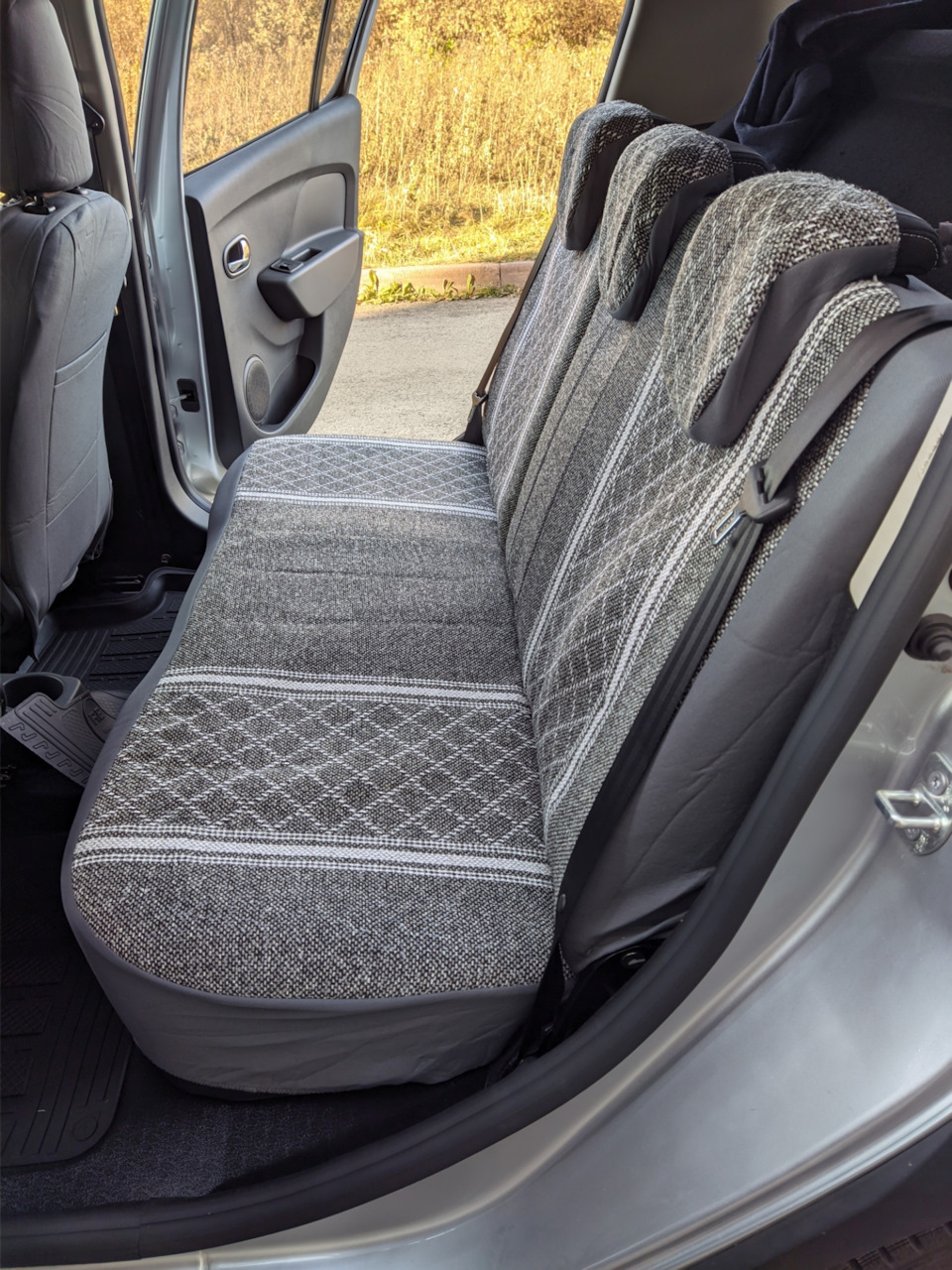 Чехлы autoprofi — Renault Sandero Stepway (2G), 1,6 л, 2021 года ...