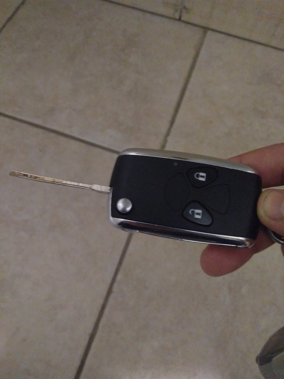 Выкидной ключ с алиэкспресс — Toyota RAV4 (III), 2 л, 2008 года ...