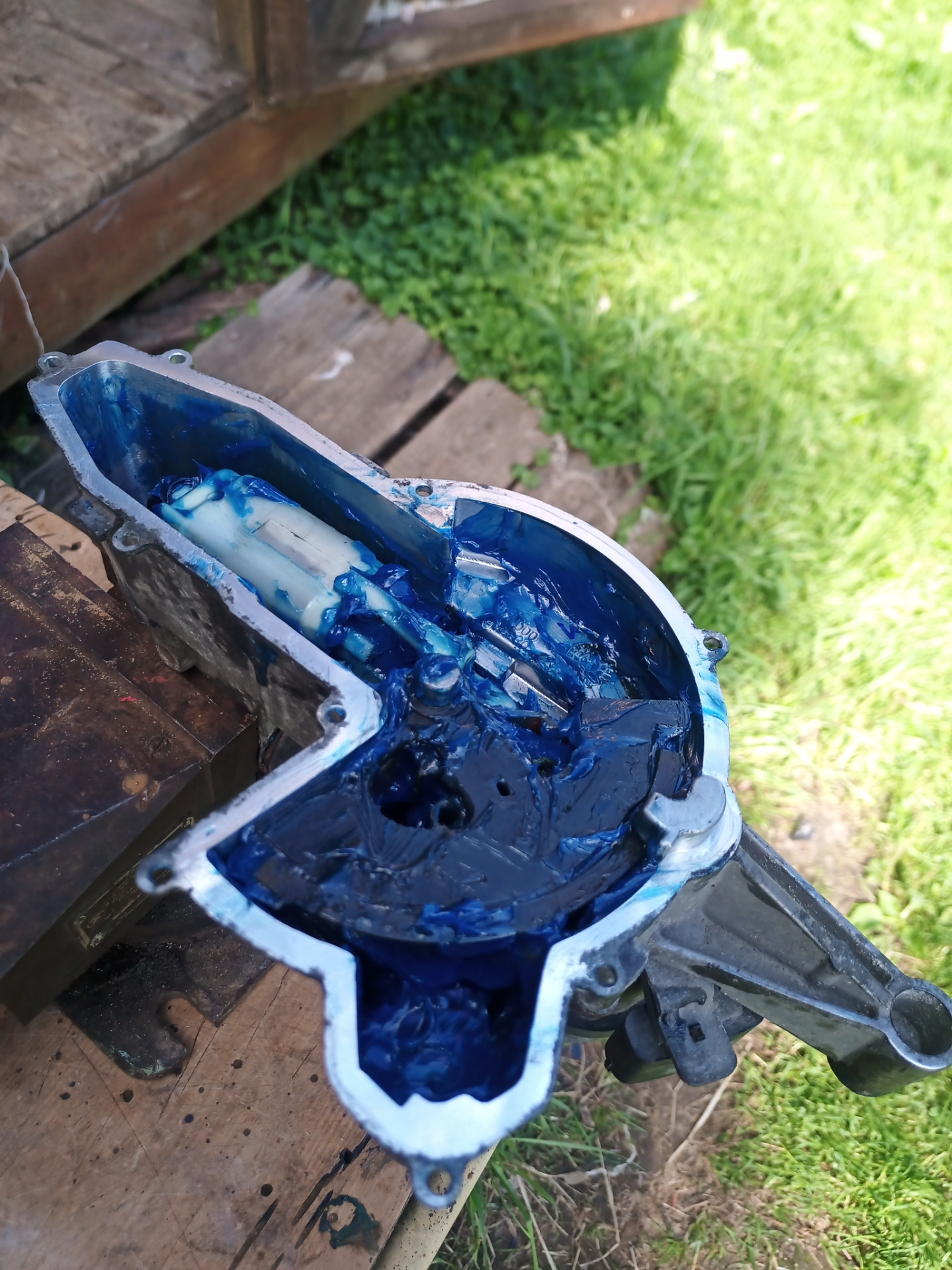 Смазка актуатора сцепления — Lada Vesta SW Cross, 1,8 л, 2019 года ...