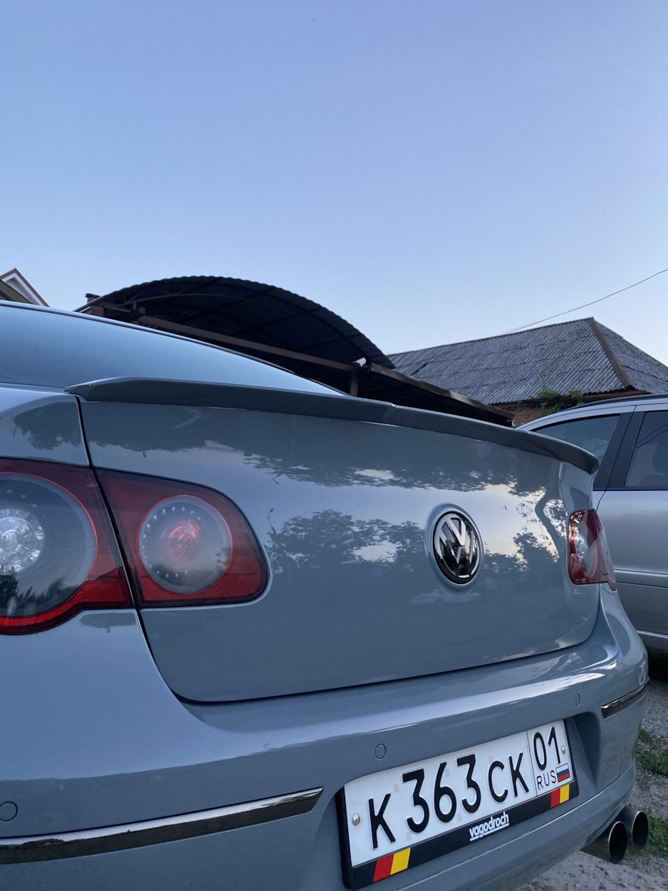 Спойлер — Volkswagen Passat B6, 1,8 л, 2009 года | стайлинг | DRIVE2