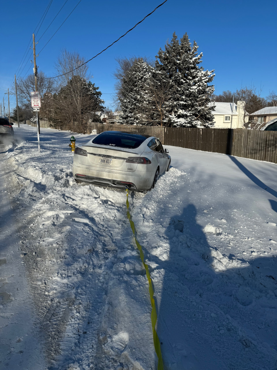 Помог другу. — Tesla Model S, 2021 года | помощь на дороге | DRIVE2