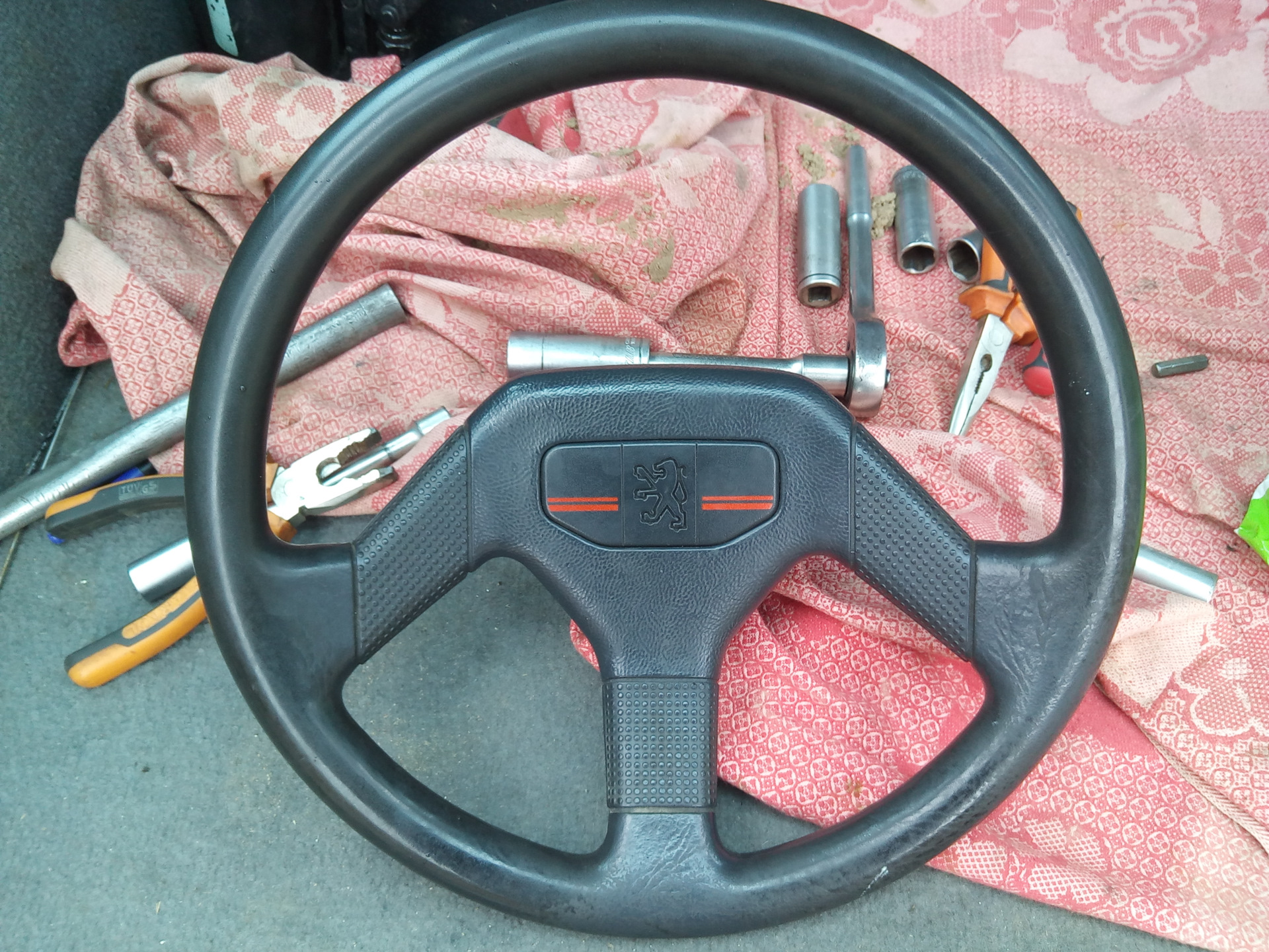 Руль ниссан альмера н16 рестайлинг. Руль 16. Руль 16. Руль raid 3 kba 70015. Руль 16.
