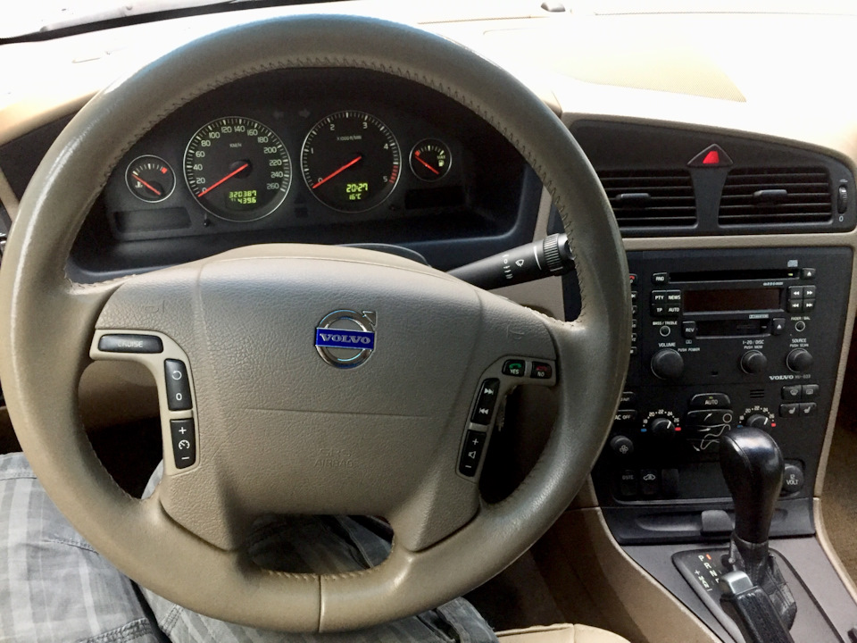 Как снять руль вольво хс70 Заменил руль - Volvo XC70 II, 2,4 л, 2004 года аксессуары DRIVE2