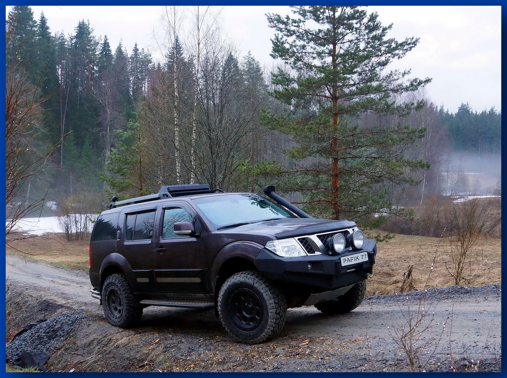 Широкие оригинальные накладки дверей. — Nissan Pathfinder (3G), 2,5 л, 2013  года | аксессуары | DRIVE2