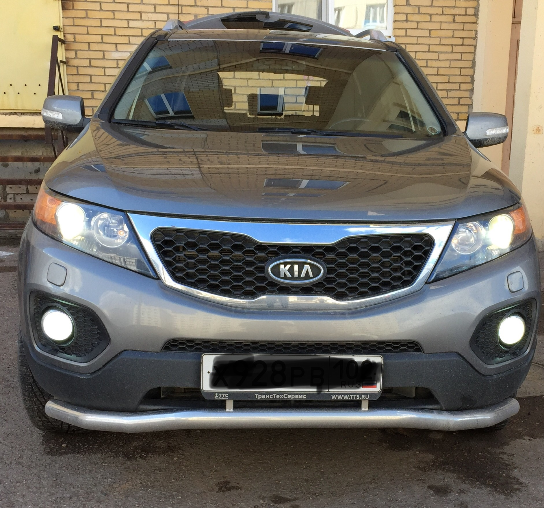 Лампы соренто. Лампочка ближнего света Kia Sorento 2014.