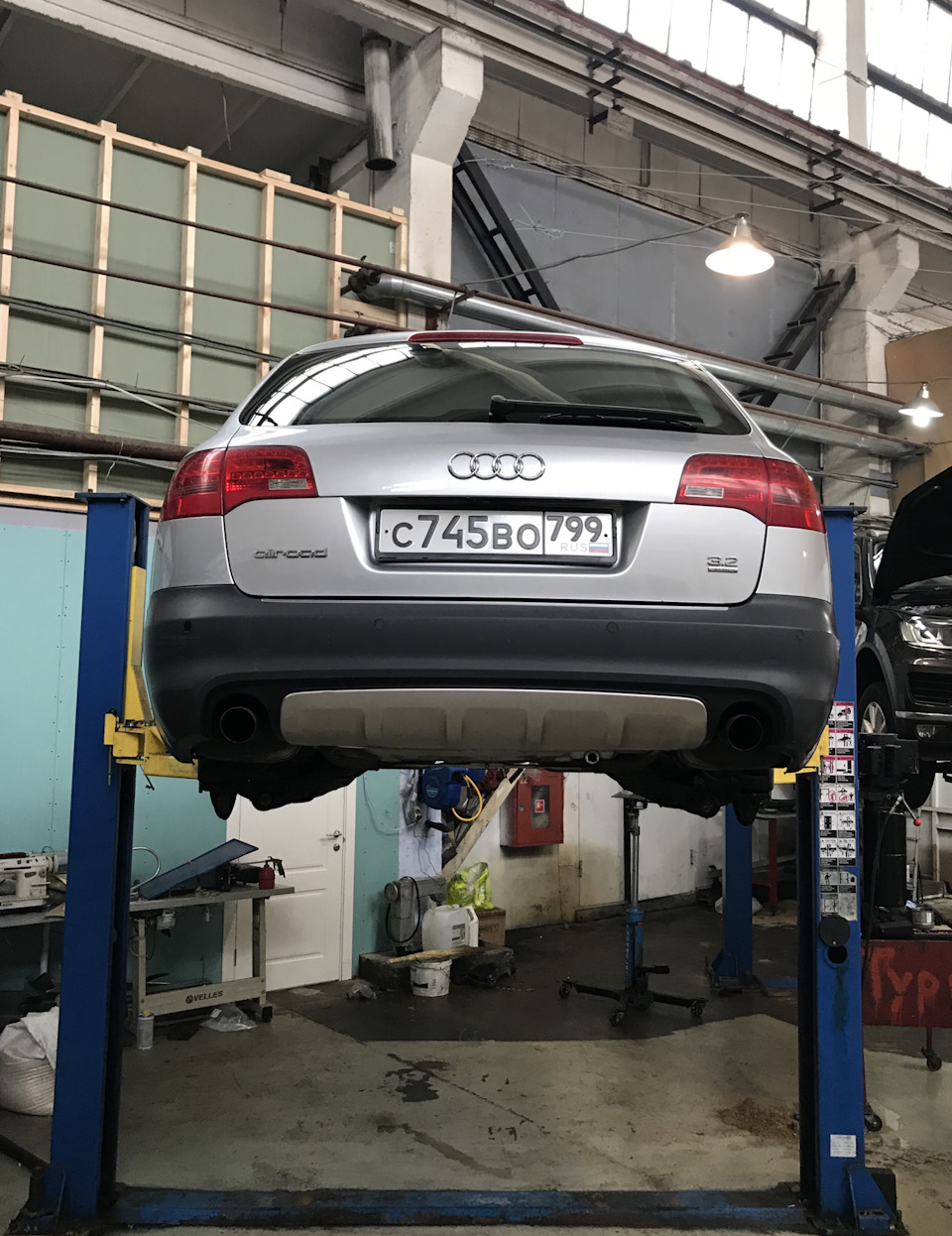 Передняя подвеска (рычаги) — Audi A6 Allroad quattro (C6), 3,2 л, 2006 года  | визит на сервис | DRIVE2