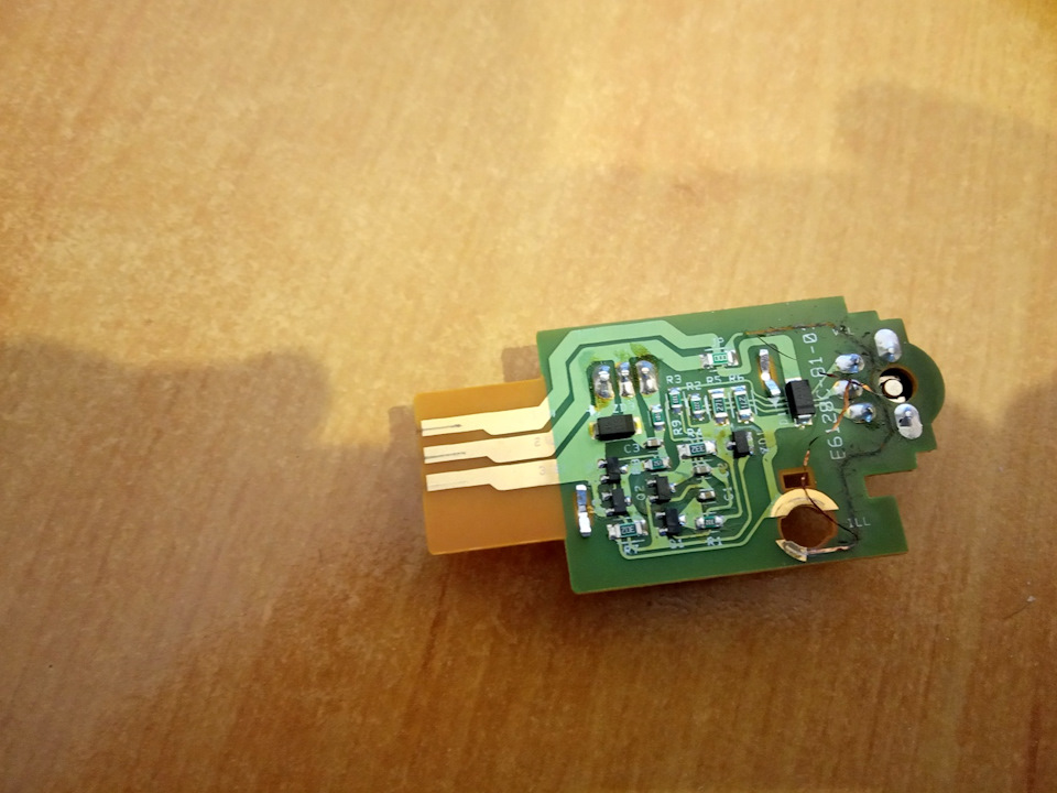 SQAAAgHRTuA 960 замена лампочки номера лансер 9