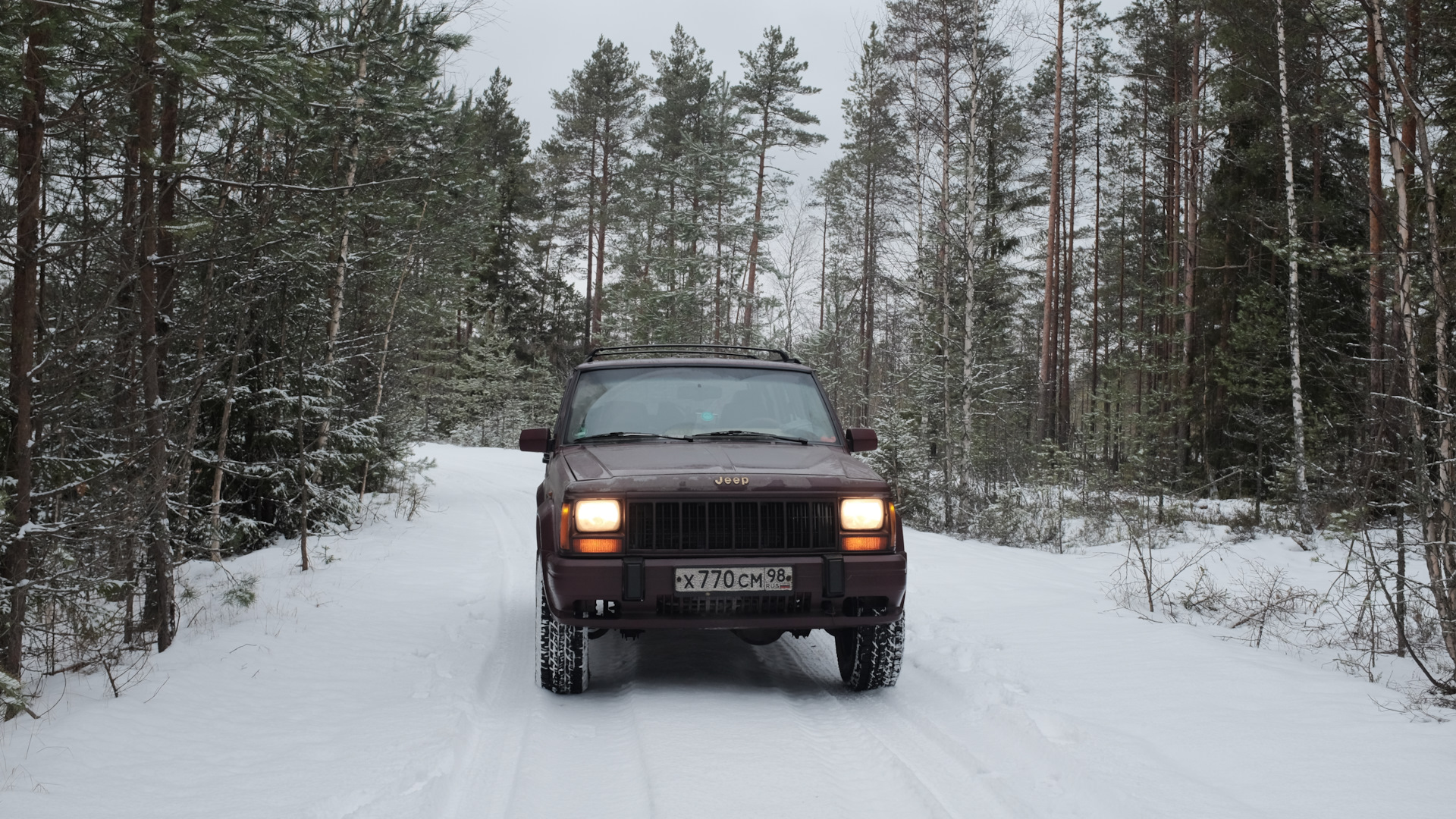 Jeep Cherokee (XJ) 4.0 бензиновый 1993 | Кирпич 4.0 242 на DRIVE2