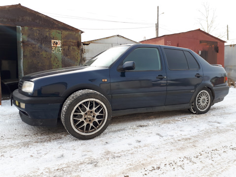 VW Vento колеса r17