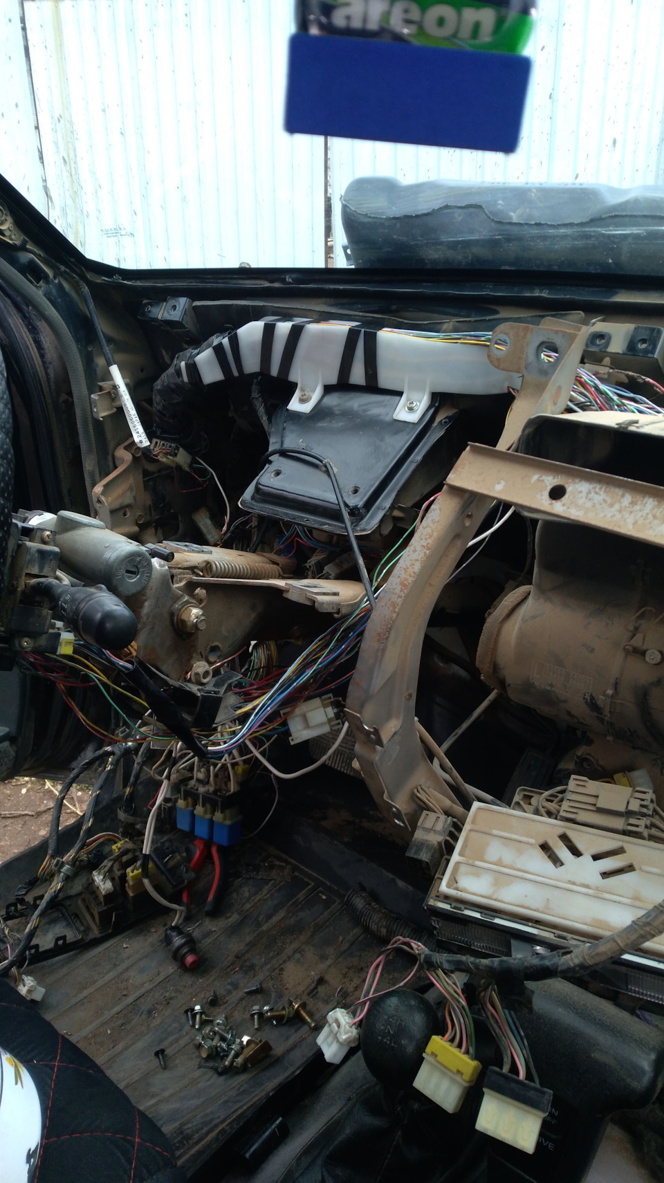 Сгорела проводка — Nissan Pathfinder (1G), 3 л, 1994 года | электроника ...