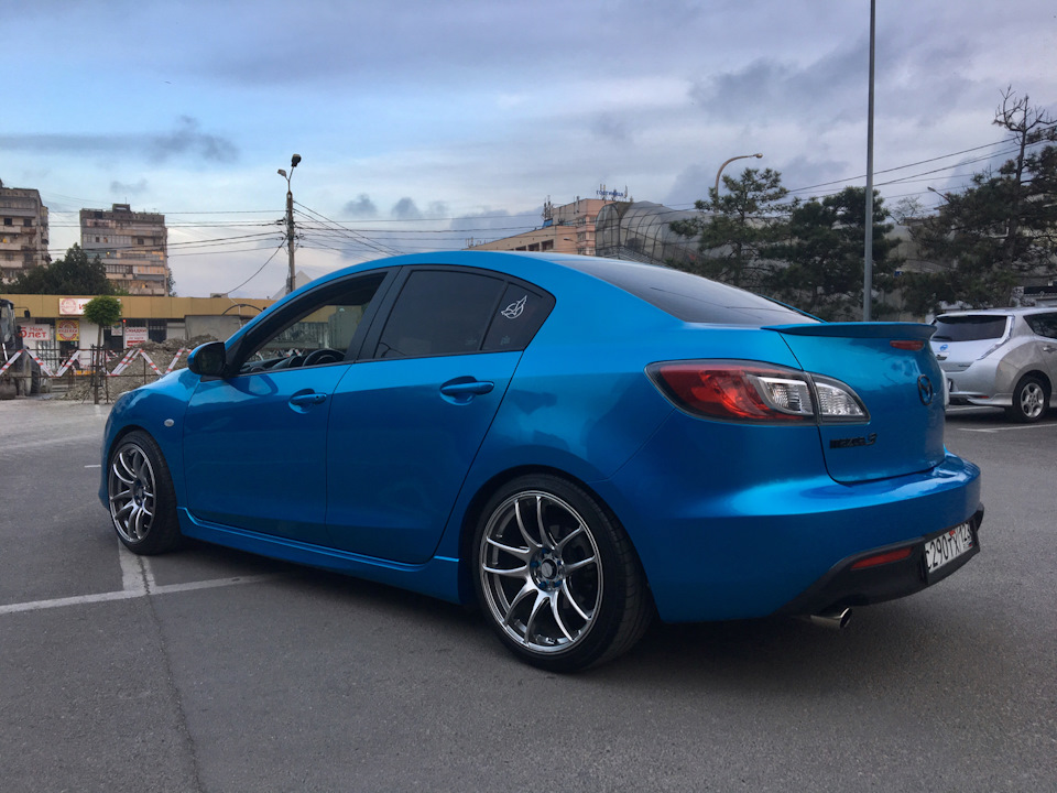 Advan r17 Mazda 3