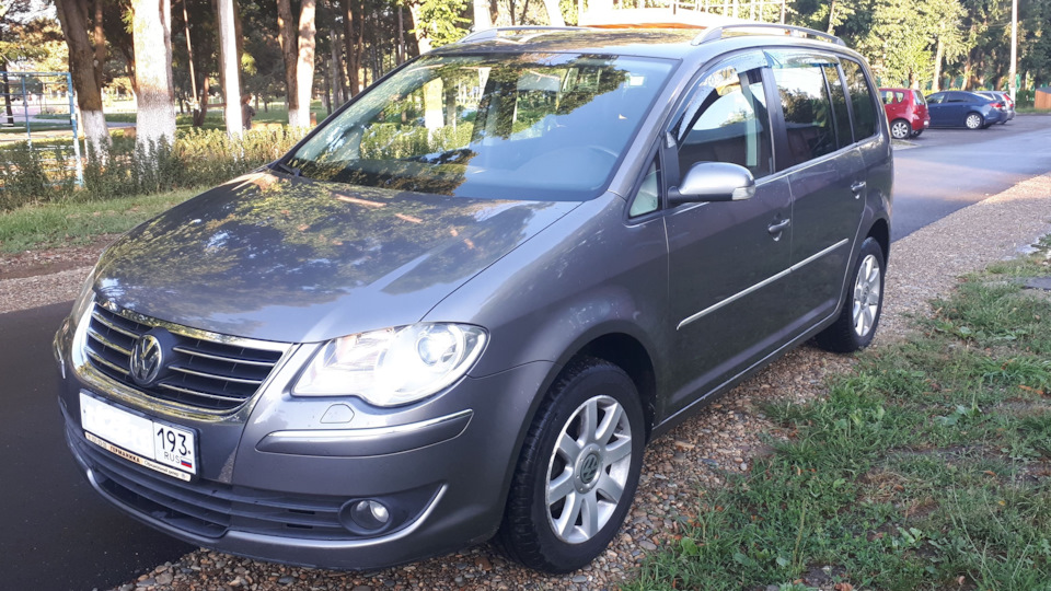 Volkswagen Touran "Седой"