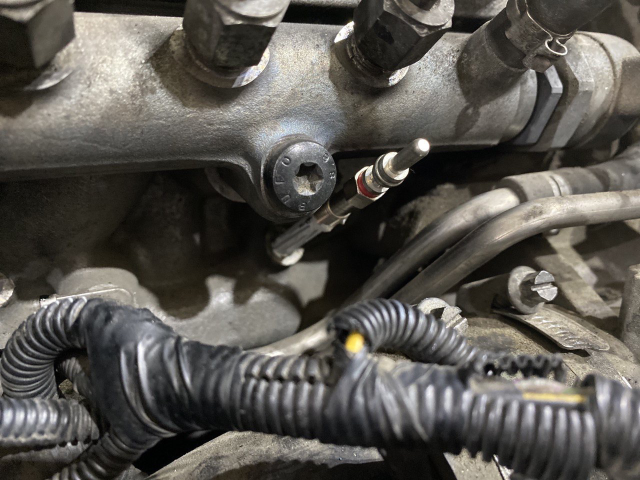 Замена свечей накаливания — MNService на DRIVE2