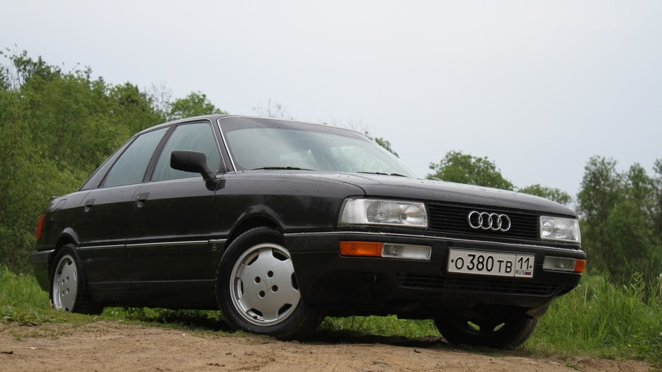 Ауди 90 б3. Audi 90 b3 Black. Ауди 90 черная. Ауди 90 2.3 черная.