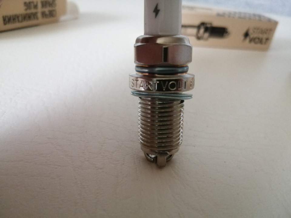 Трехэлектродные свечи зажигания STARTVOLT — Lada Приора седан, 1,6 л ...