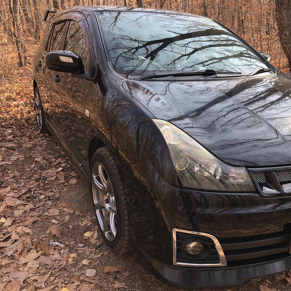 Привет. где купить накладки на передние фары Wingroad y12? Спс. — Nissan  Wingroad (Y12), 1,5 л, 2009 года | аксессуары | DRIVE2