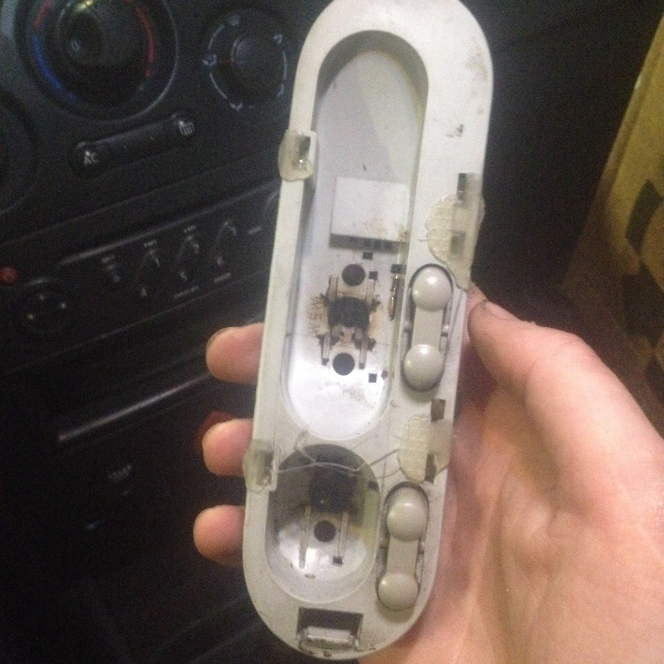 Потолочные плафоны — Renault Megane II, 1,5 л, 2006 года | электроника ...