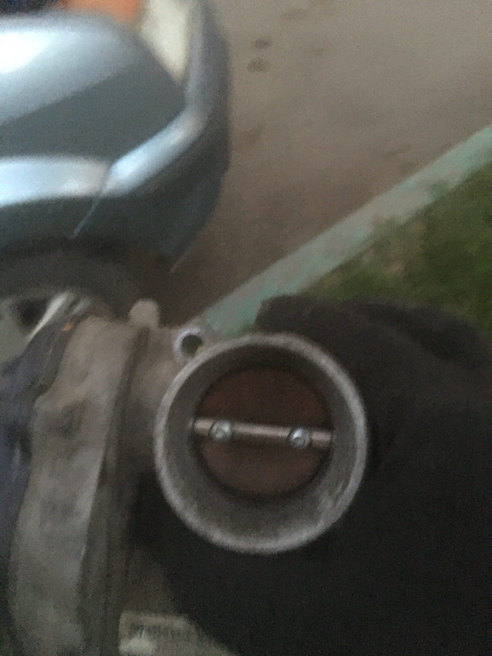 Низкое давление масла на горячую. — Lada Приора седан, 1,6 л, 2008 года ...