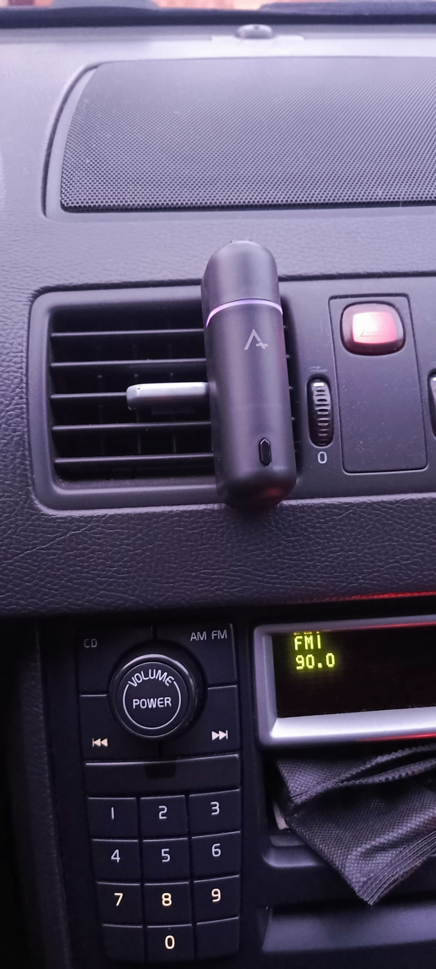 Ароматизатор для бегемота — Volvo XC90 (1G), 2,5 л, 2005 года ...