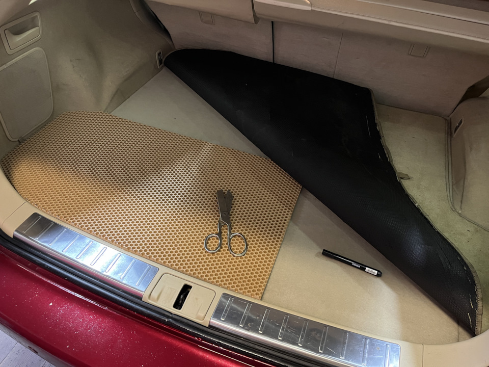 Кроилово. Делаем эксклюзивный коврик в багажник — Lexus RX 450h (3G), 3 ...