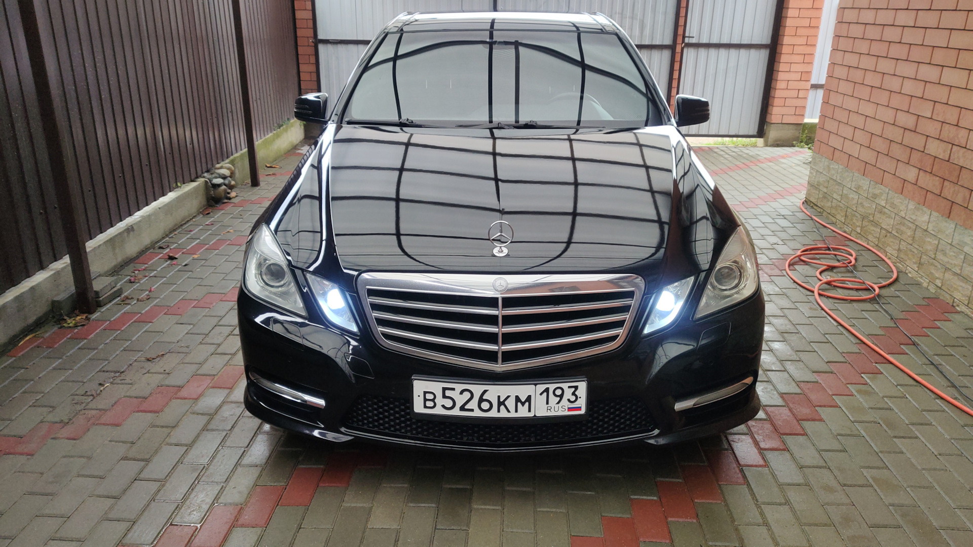 Mercedes-Benz E-class (W212) 1.8 бензиновый 2013 | BLACK AMG на DRIVE2