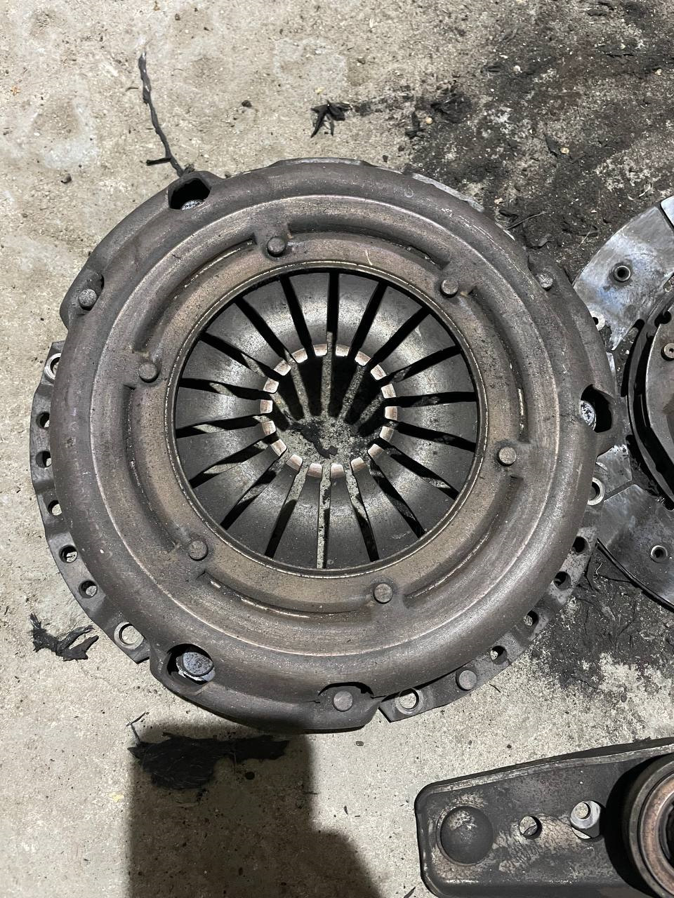 Внезапная поломка сцепления. Часть 2. — Volkswagen Polo Mk5, 1,4 л ...