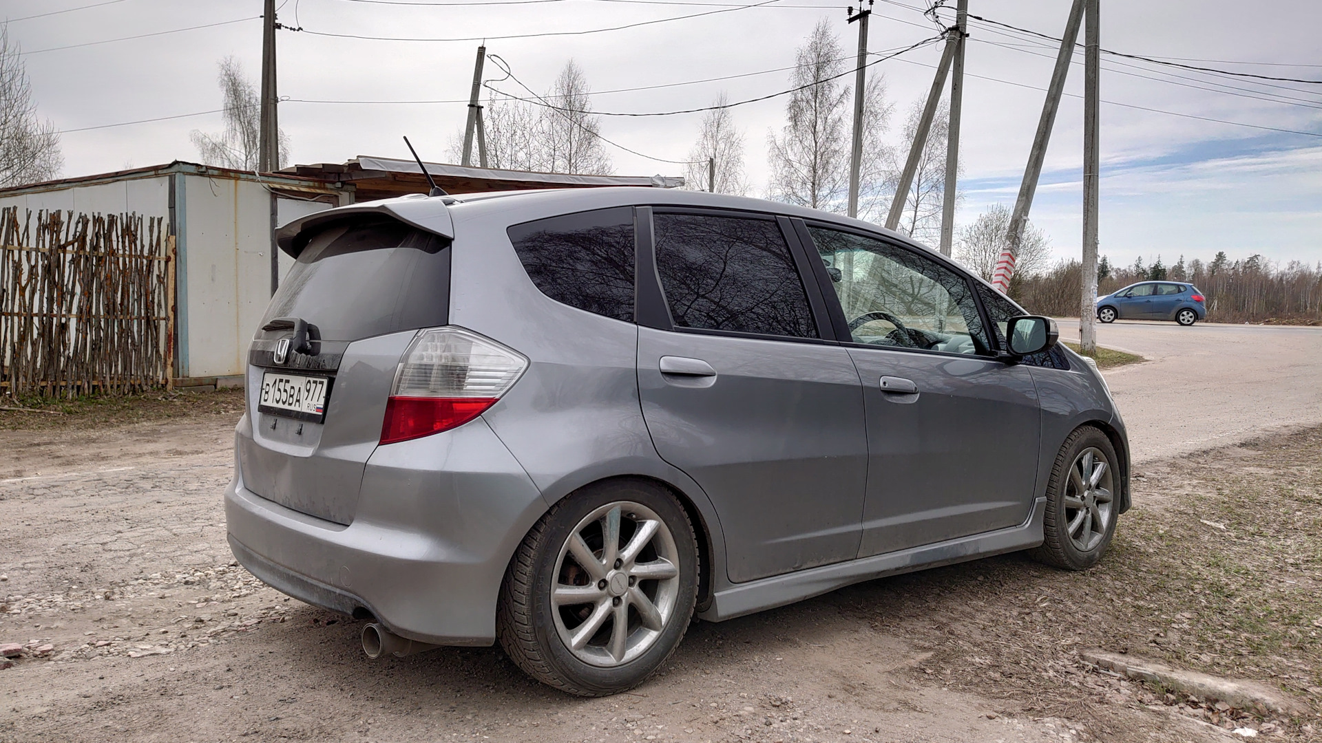 Honda Fit (2G) 1.5 бензиновый 2009 | Щеголеватый RS на DRIVE2