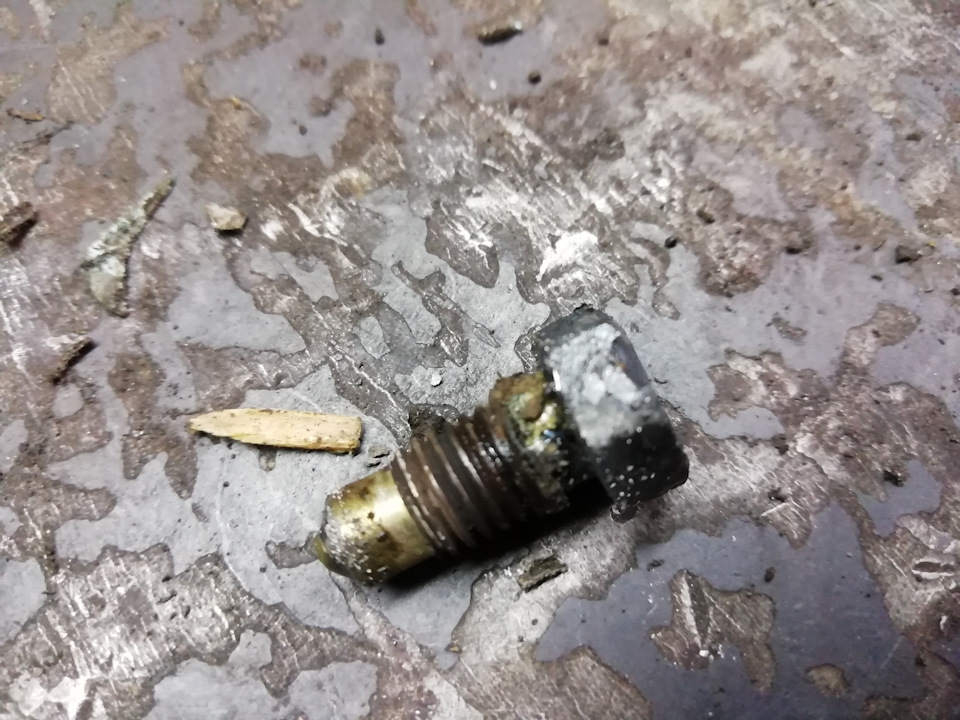 Заправочные ёмкости в литрах для 2101 — Lada 2101, 1,2 л, 1980 года ...