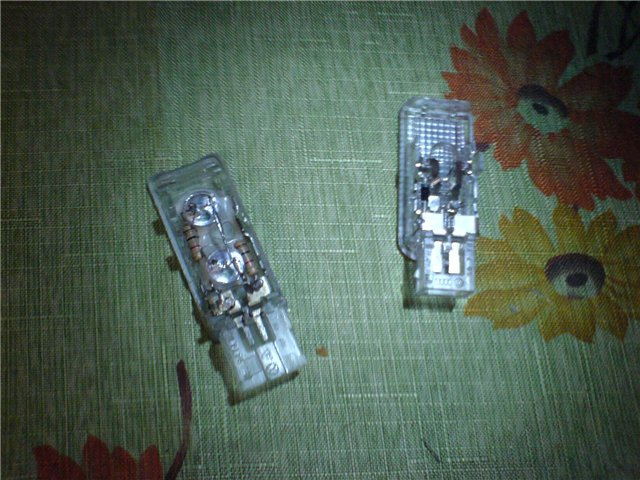 Перестала работать лампочка подсветки НОГ — Volkswagen Golf Mk6, 1,4 л ...