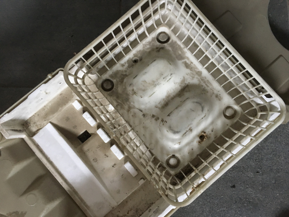 примерно понятно, насколько всё грязно было — Toyota Crown (S120)