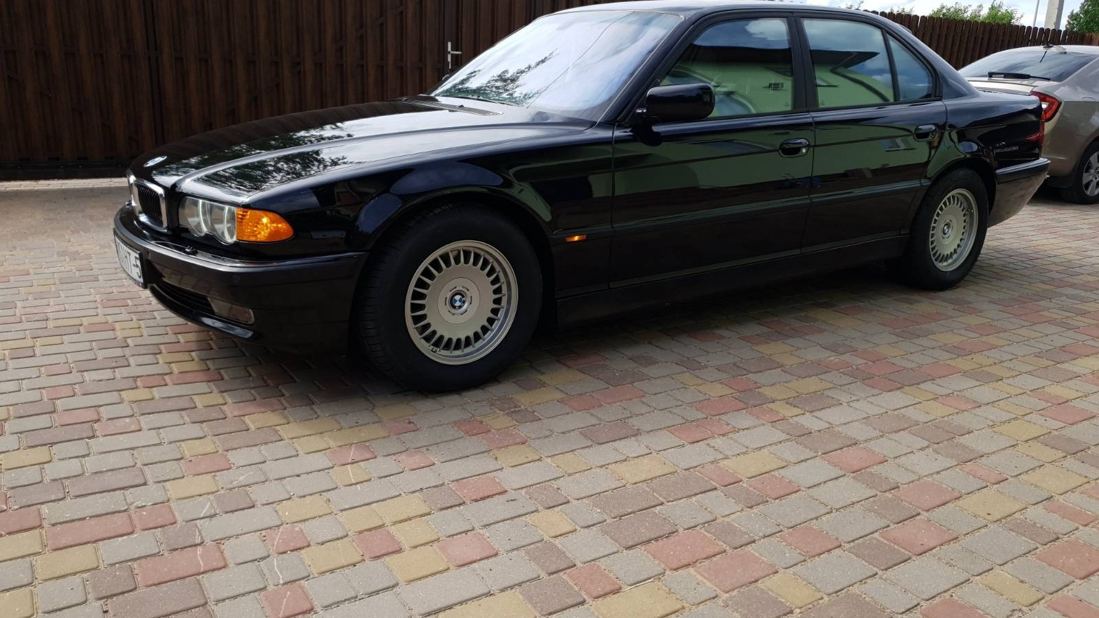 Продажа BMW 7 series (E38) 1998 (бензин, АКПП) — с историей обслуживания —  DRIVE2.RU