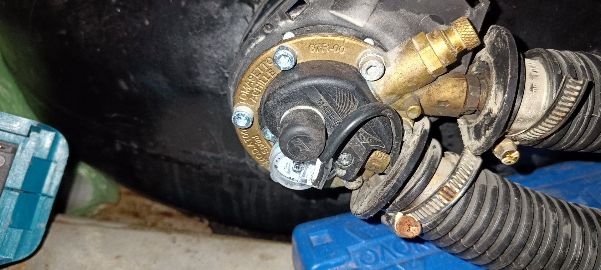 ГБО и уровень газа в баллоне — Toyota Harrier (1G), 3 л, 1998 года ...