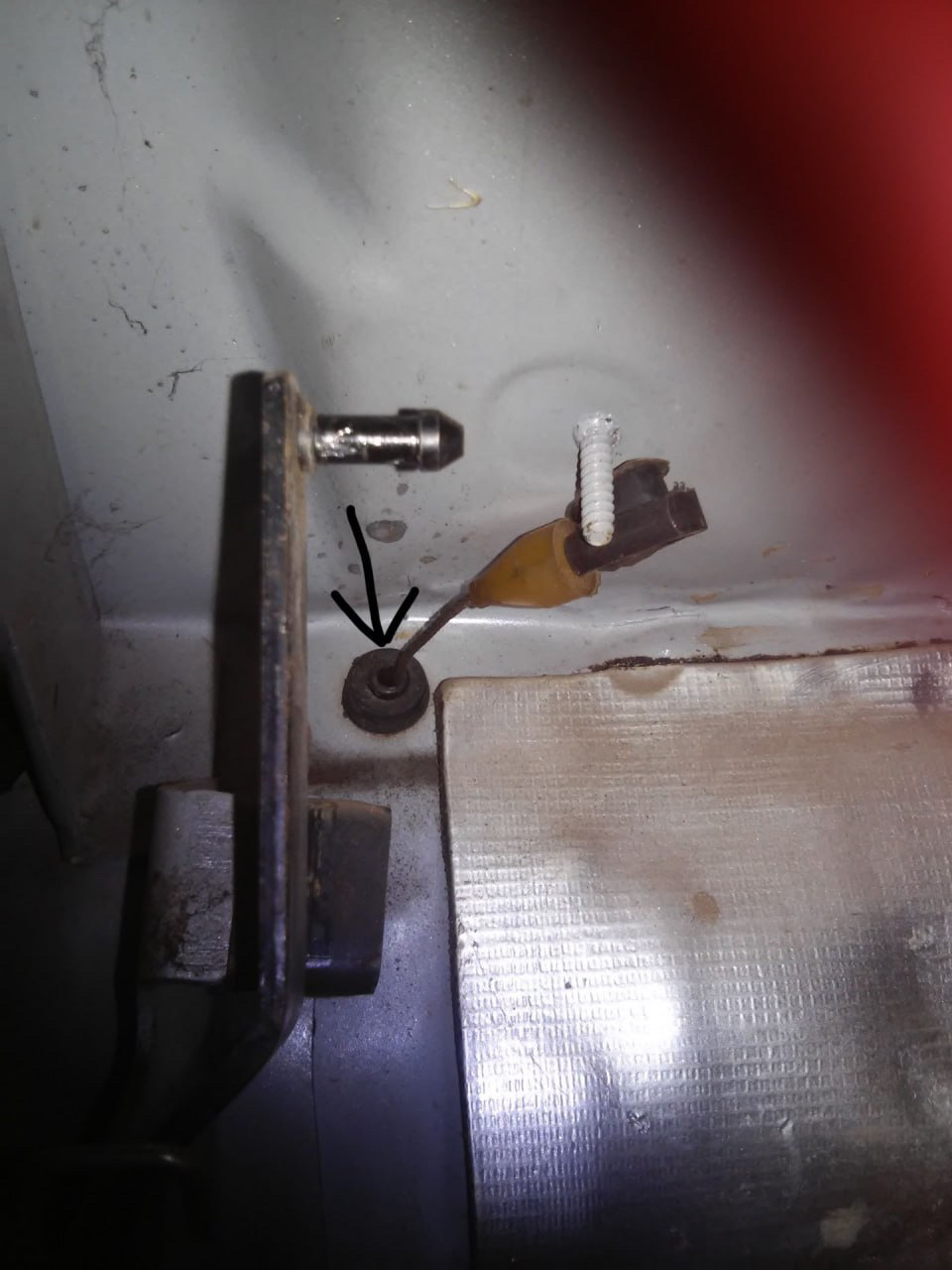 Трётся тросик газа, тугая педаль — DRIVE2