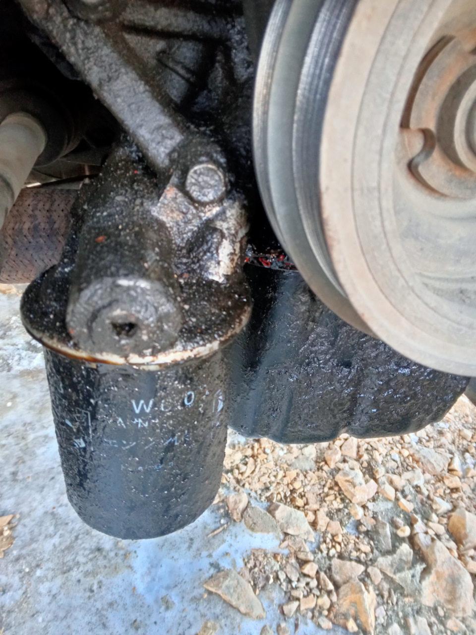 Замена переднего сальника, прокачка гидрокомпенсаторов, замена масла ...