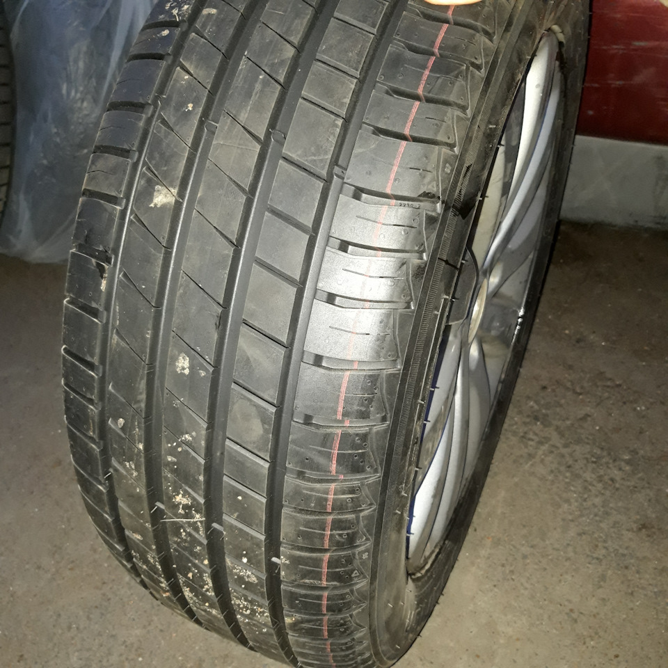 Купить Шины Bfgoodrich Advantage 225 55 19