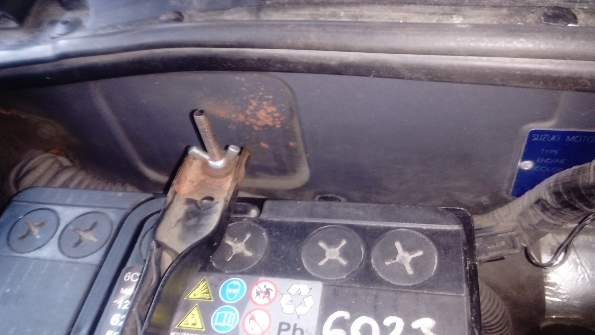 Запись 104: крышка радиатора, потекла тормозная трубка — Suzuki Vitara ...