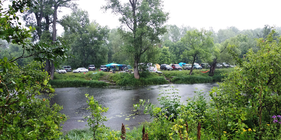 Вид на лагерь с противоположного берега — Honda Element