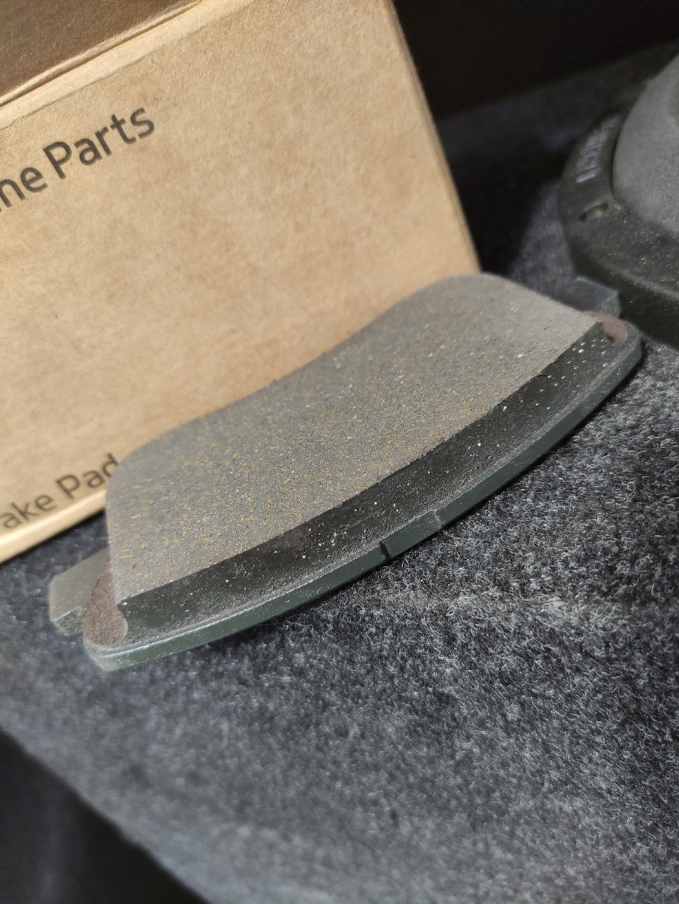 Замена передних тормозных колодок — KIA Ceed (2G), 1,6 л, 2015 года ...