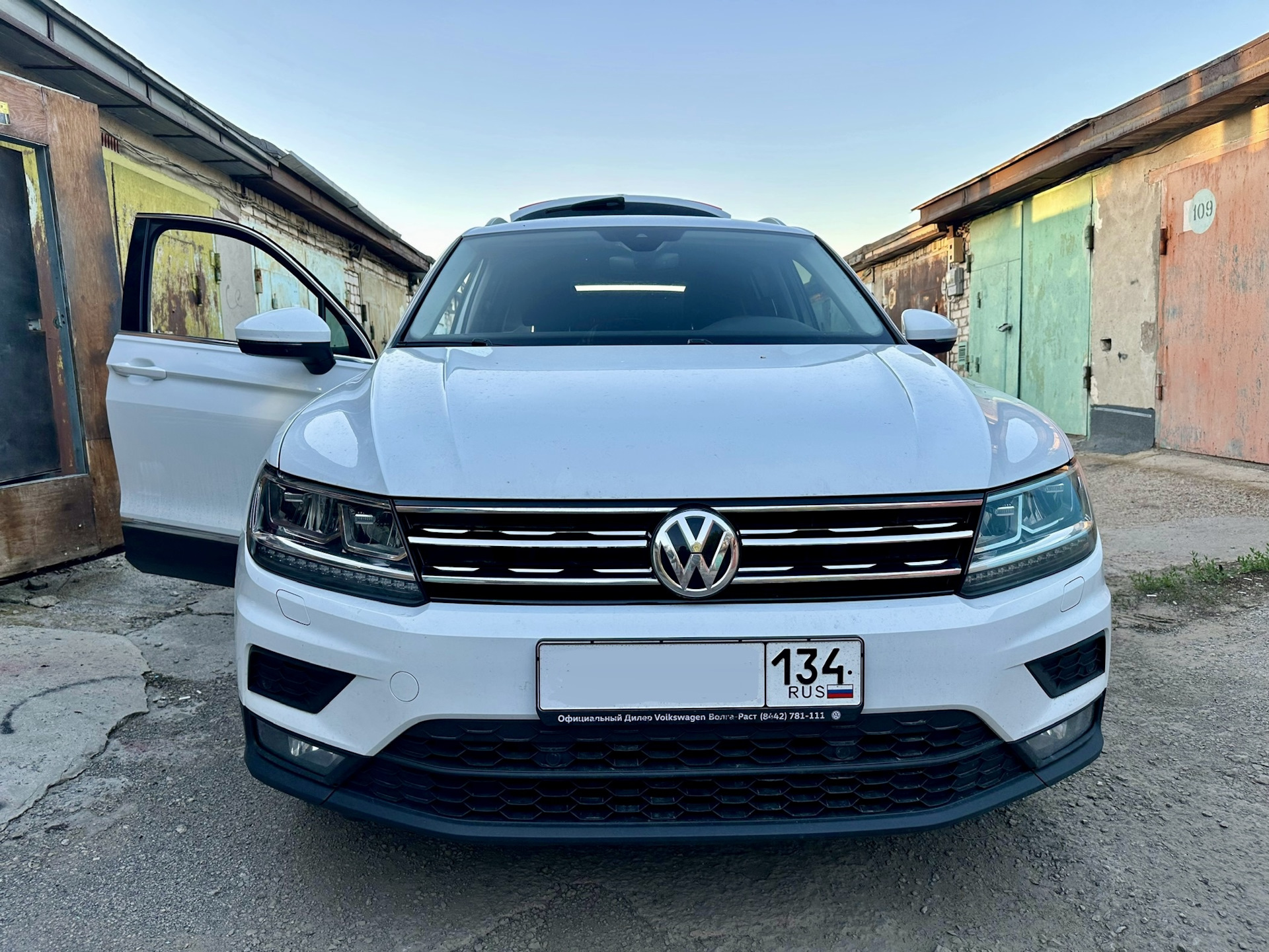 Цацки китайские — Volkswagen Tiguan (2G), 1,4 л, 2019 года | другое | DRIVE2