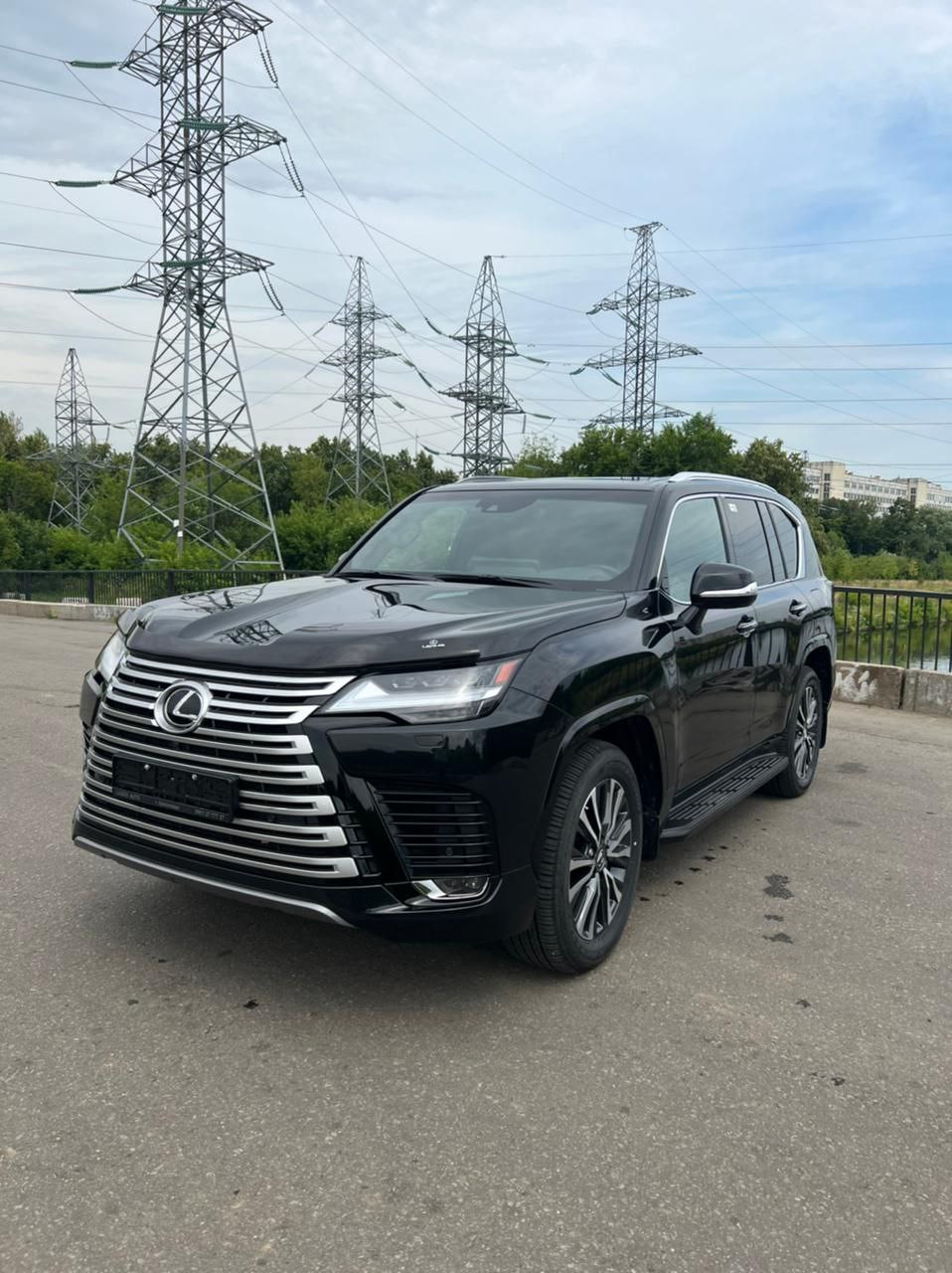 Абсолютно новый Lexus LX600 в Москве или машина в подарок! — AutoConclave  на DRIVE2