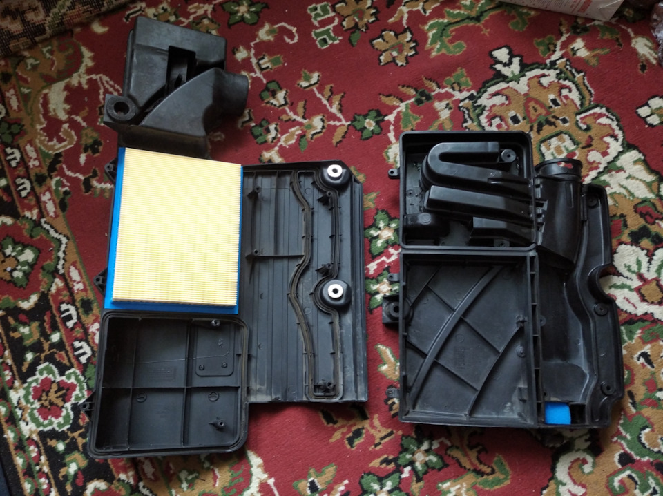 Замена воздушного фильтра и салонного — Ford Fusion, 1,4 л, 2008 года ...