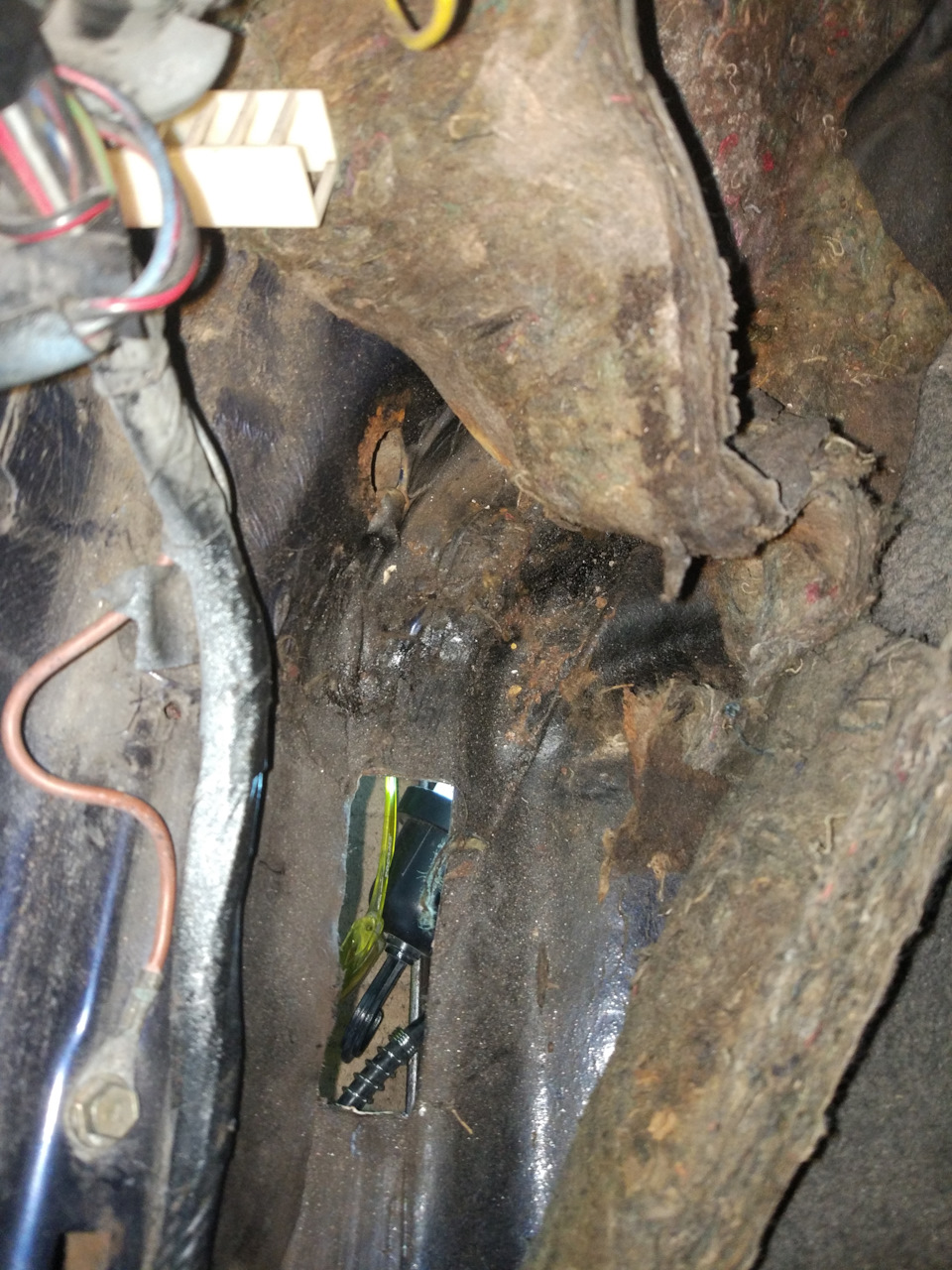 Восстановление пола.) — Ford Fiesta (Mk III), 1,8 л, 1995 года ...